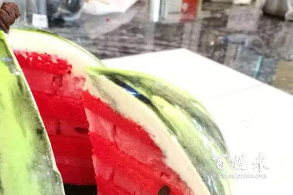红遍澳洲的网红西瓜蛋糕的制作方法，这个假西瓜竟然这么好吃？
