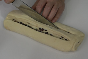 红豆吐司的做法，红豆吐司西点培训图文教程分享
