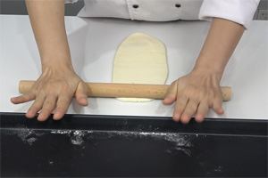 香芋麻薯面包的做法大全，香芋麻薯西点培训图文步骤教程分享