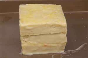 炭烧乳酪的做法大全，炭烧乳酪西点培训图文步骤分享