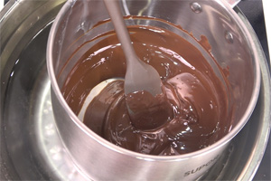 巧克力梦龙卷的做法大全，巧克力梦龙卷西点培训图文教程详解