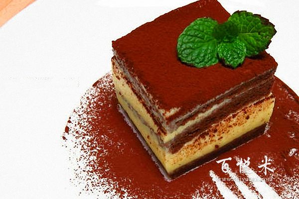 拿破仑蛋糕的做法简单还是黑森林蛋糕的做法简单简单些？