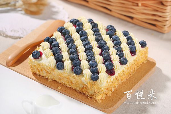蓝莓蛋糕贵吗？多少钱一个？
