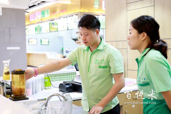 天津开个奶茶店要多少钱？