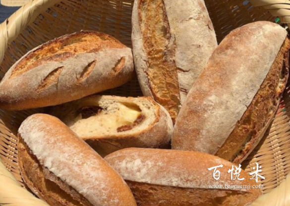 全麦面包是什么？做面包的时候用的面粉是哪种？