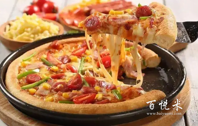 想知道披萨的种类有什么？披萨一般用什么奶酪？